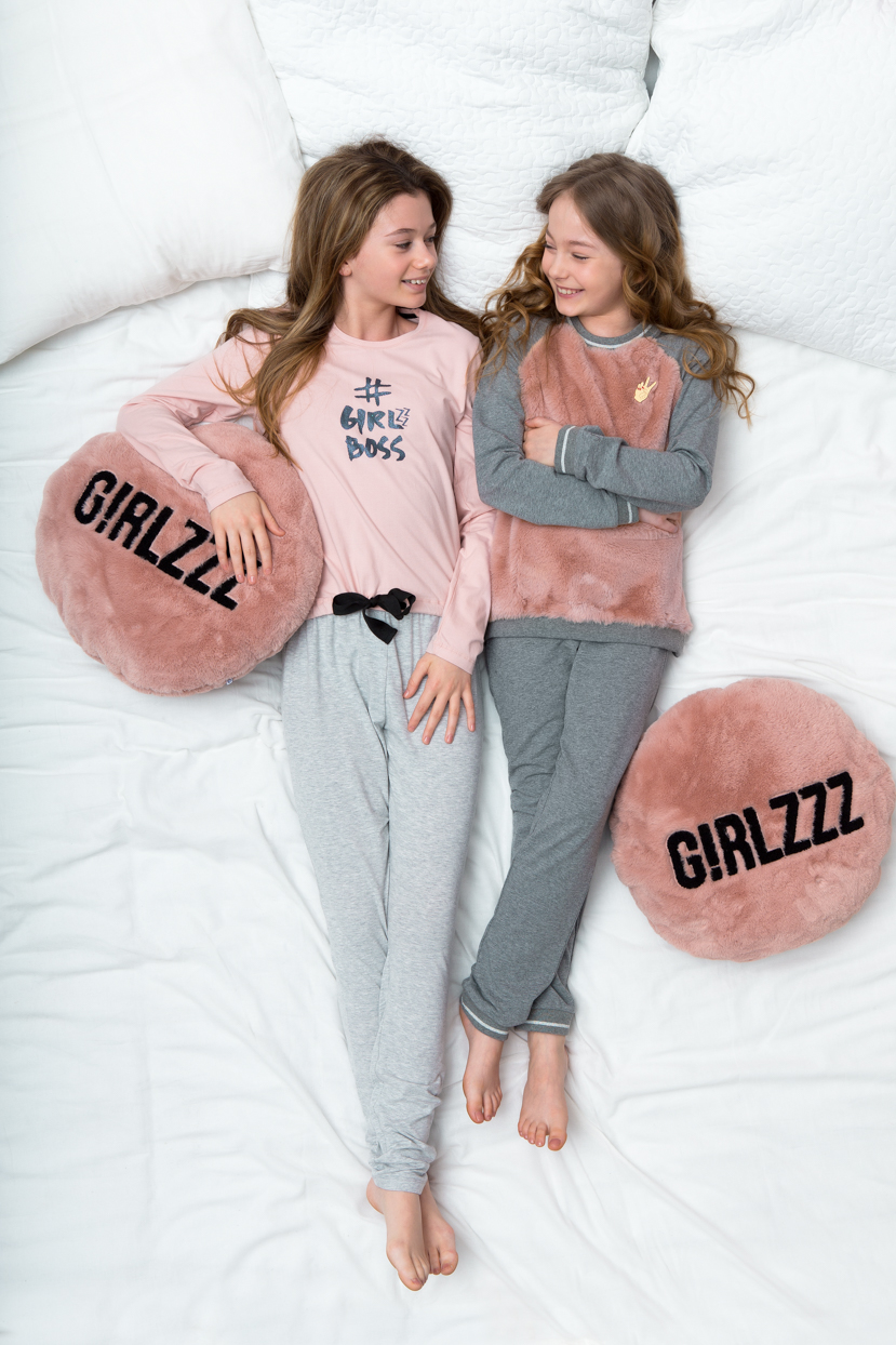 Pyjamas et vêtements de nuit pour adolescents et enfants